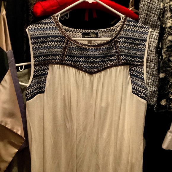 Cute sleeveless rayon blend tunic top - Picture 1 of 4